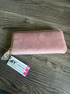 NWT MYTAGALONGS Vitamin Case in a Soft Rose Pink Velvet finish. 6.5” W x 2.75 D